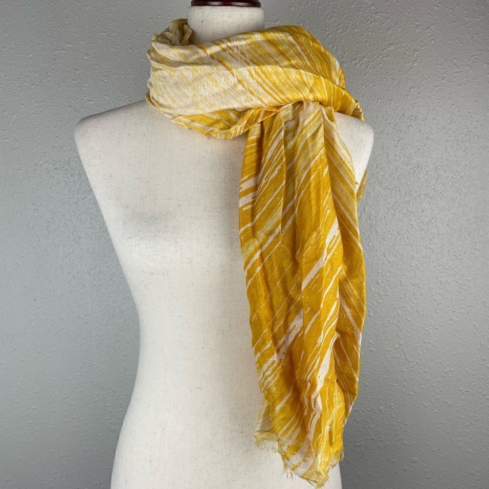 Halogen Rayon Scarf EUC